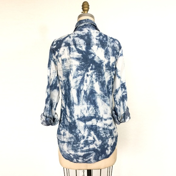 LUE - Blue Tie Dye Shirt - Picture 2 of 3